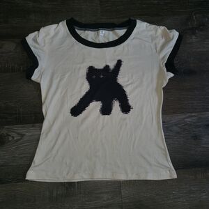 🩷Pixelated Black Cat Tee